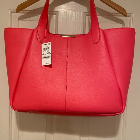 On 34Th Azriell Extra Large Tote Handbag Purse Peony Coral Color Lots Of Pockets - Picture 2 of 16